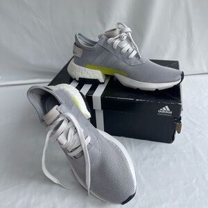 COPY - Adidas size US women size 8.5 / 6.5 Y gray  B 42056 new with box